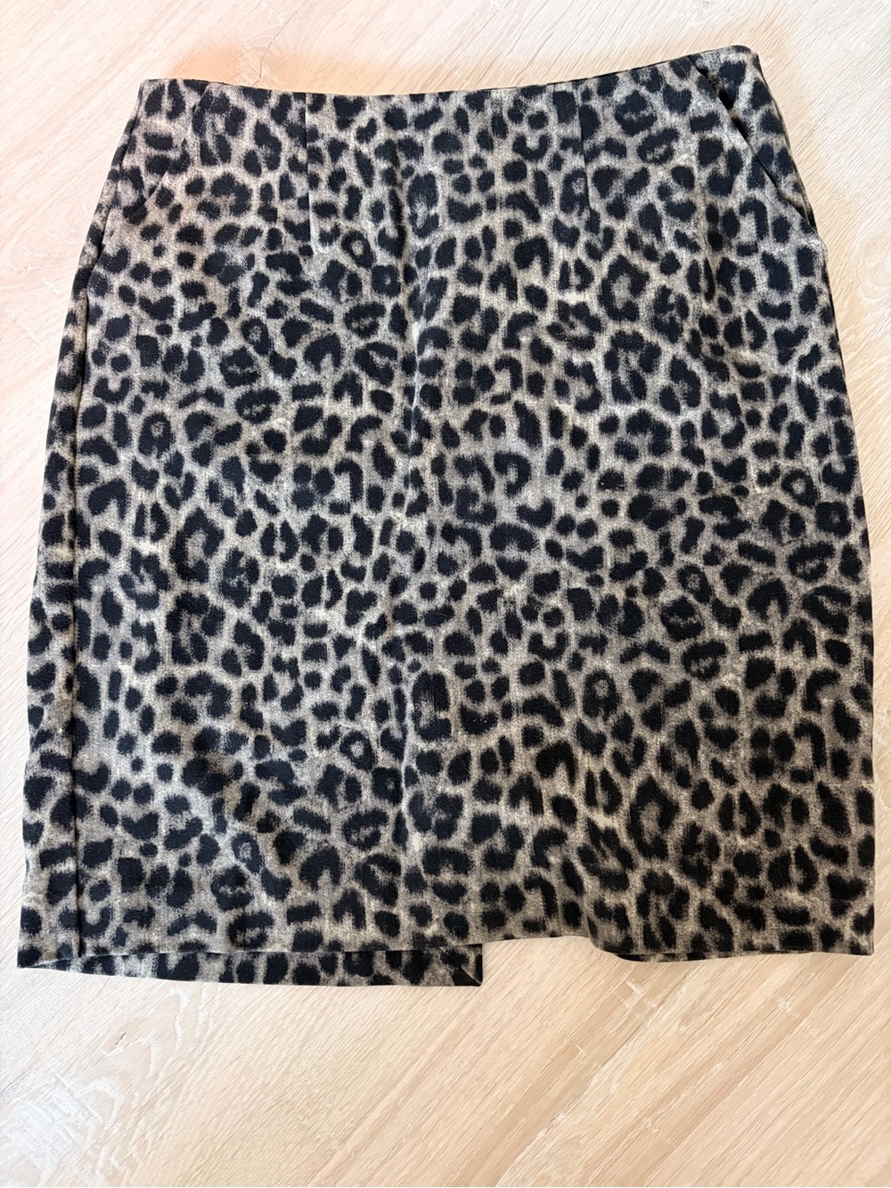 Cabi leopard print pencil skirt